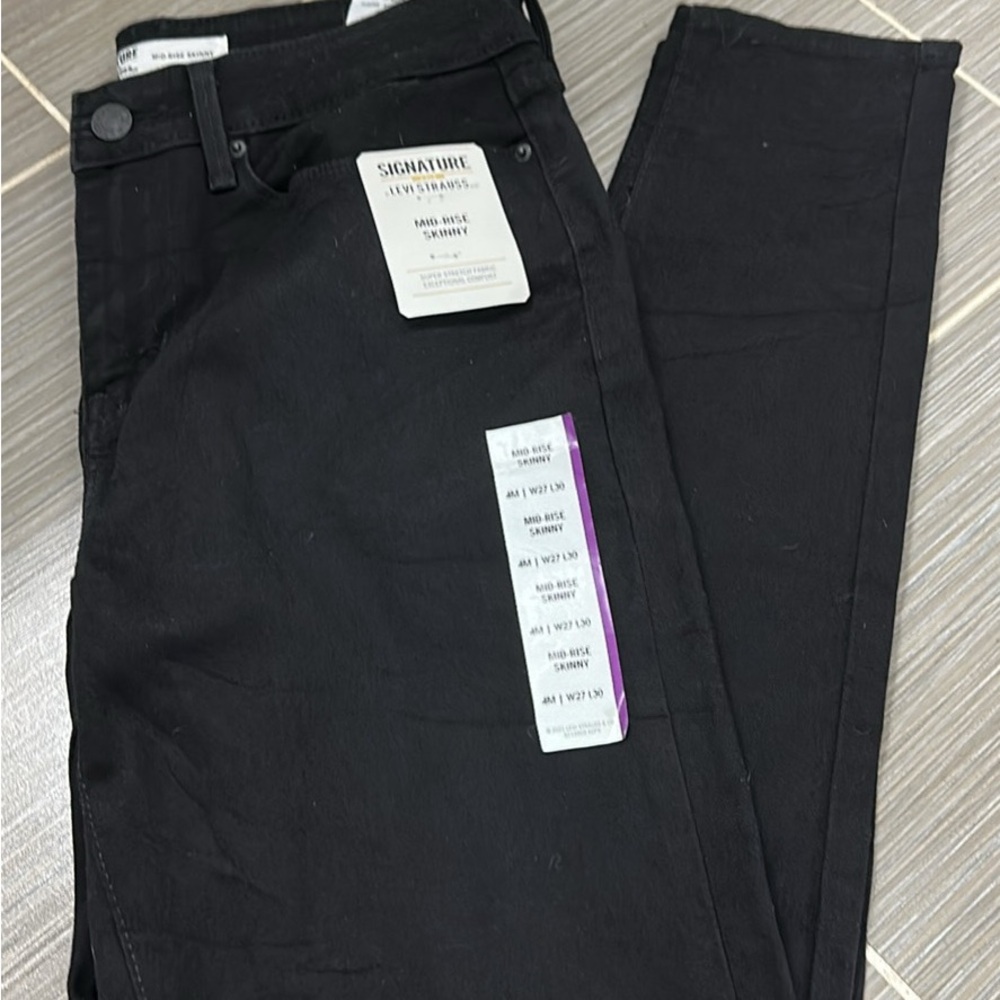 Signature Black Jeans